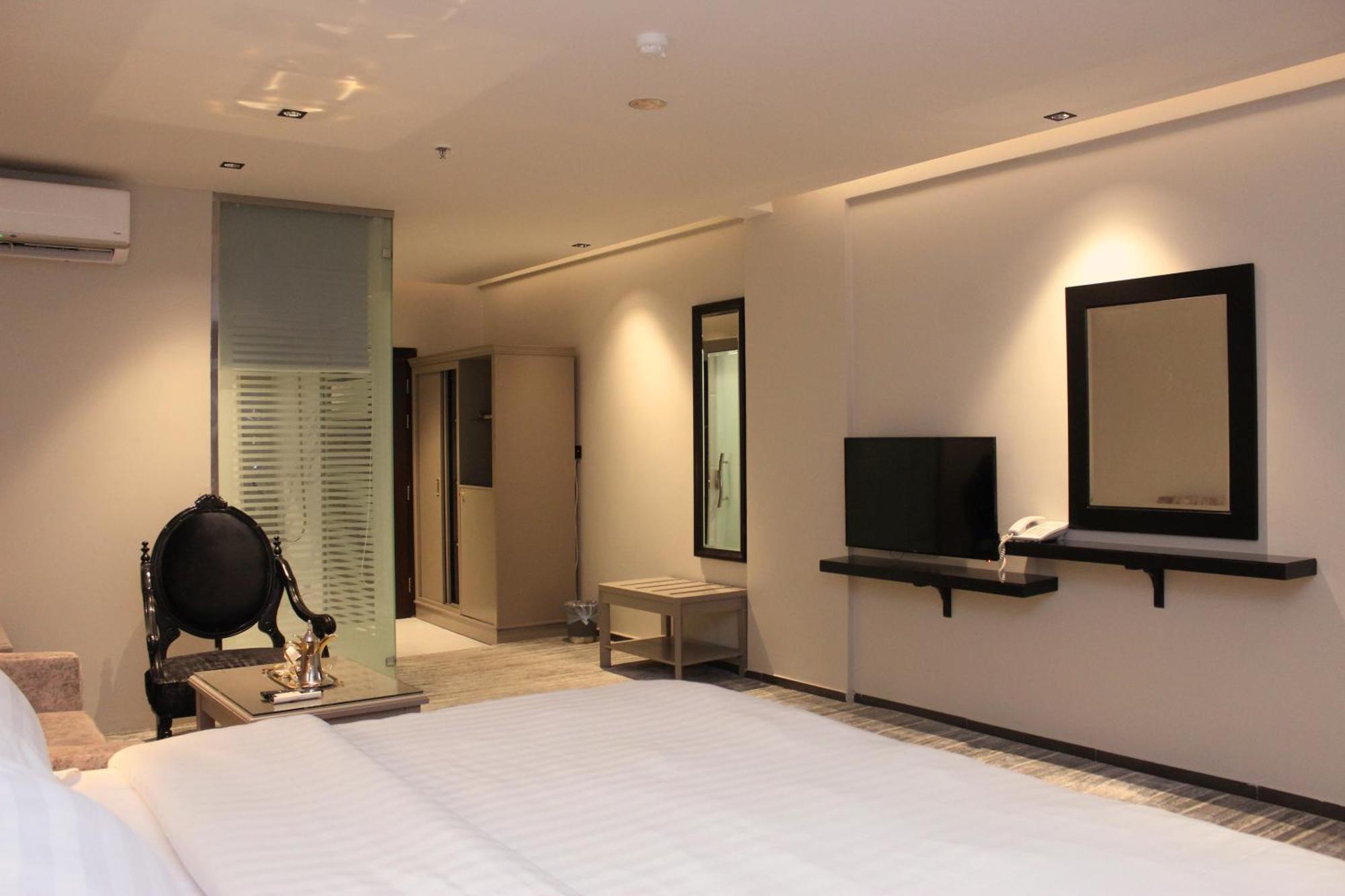 Sharz Hotel Buraidah Extérieur photo