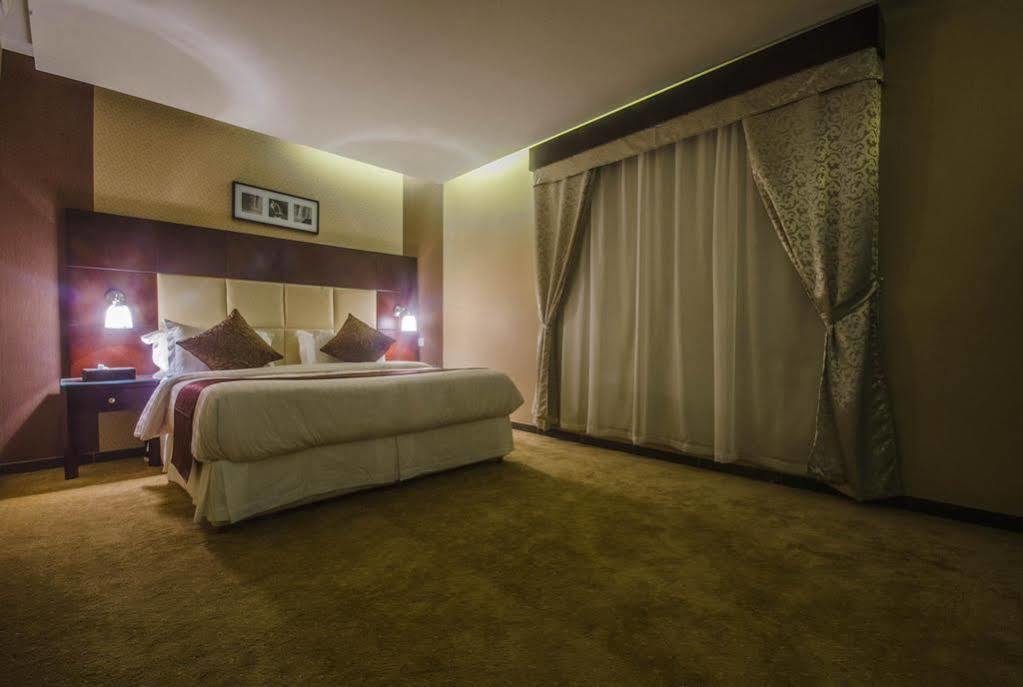 Sharz Hotel Buraidah Extérieur photo
